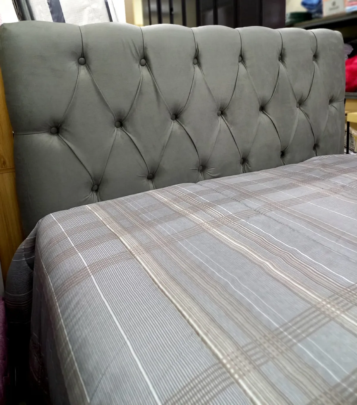 Cabeceira Casal Hera 140 Veludo Suede Marrom SR Cabec — Veludo Suede - Cinza