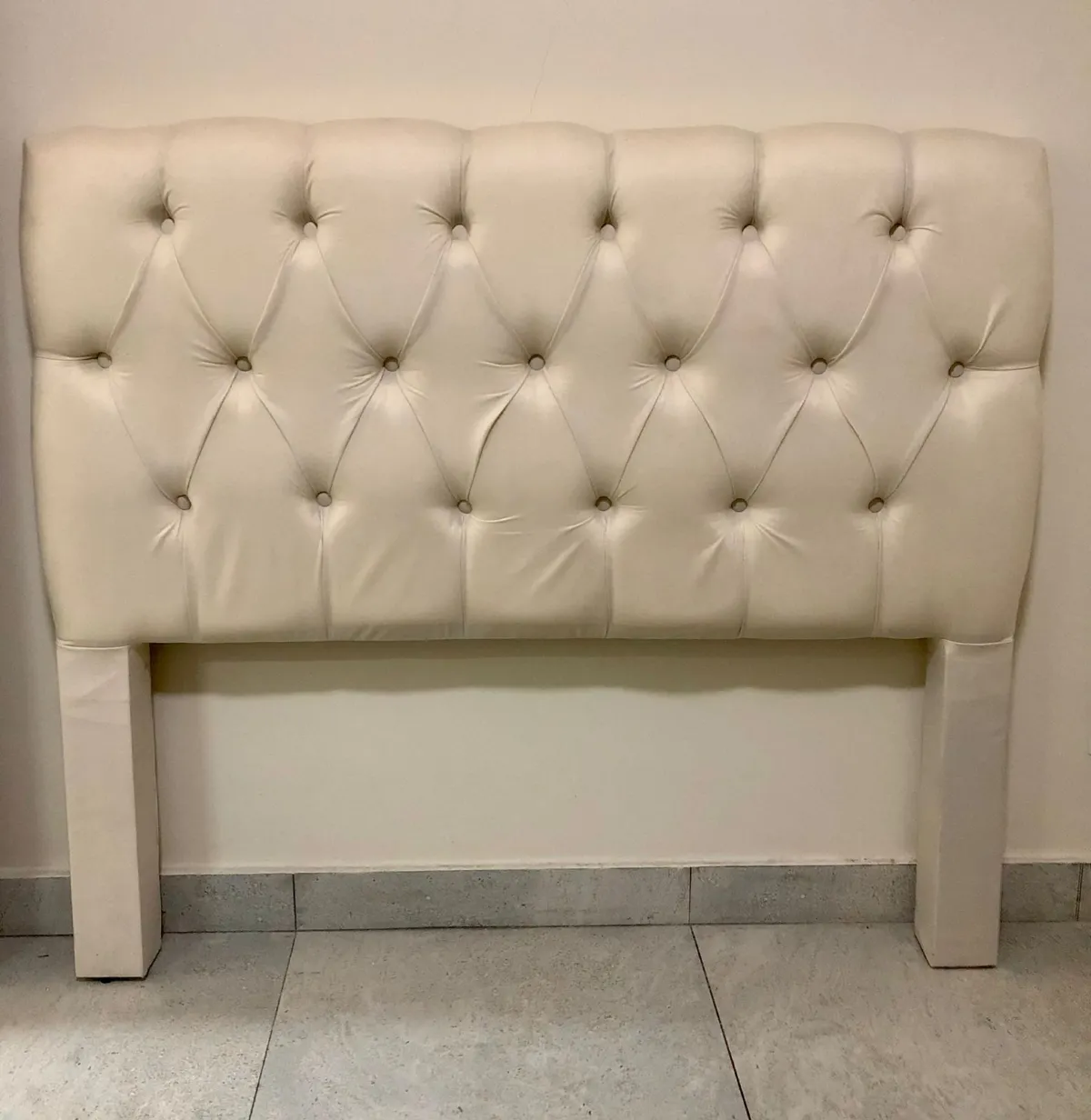 Cabeceira Solteirao Hera 110 Veludo Suede Marrom SR Cabec — Veludo Suede - Bege