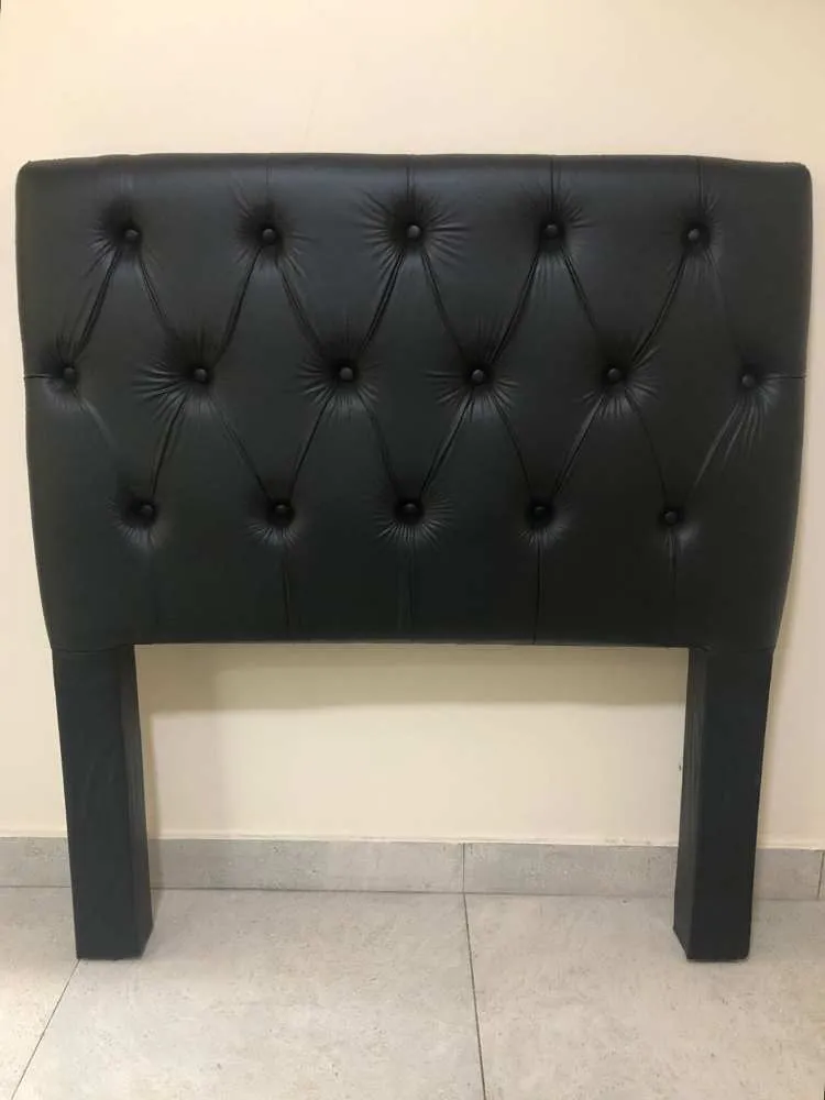 Cabeceira Queen Hera 160 Corino Branco SR Cabec — Veludo Suede - Preto